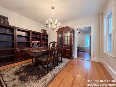 24 Middle St unit 2, Newton, MA 02458 - photo 3