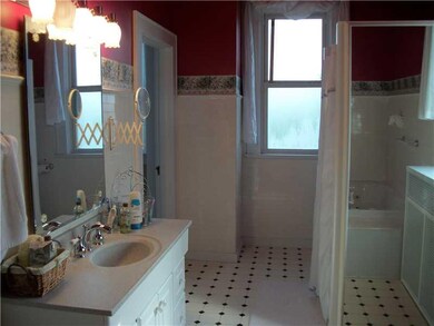 Full Bath.