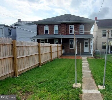 313 S 3rd St, Hamburg, PA 19526 - photo 5