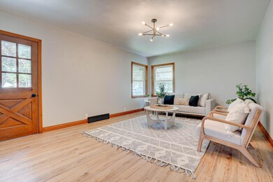 2124 Mulberry AVe-004