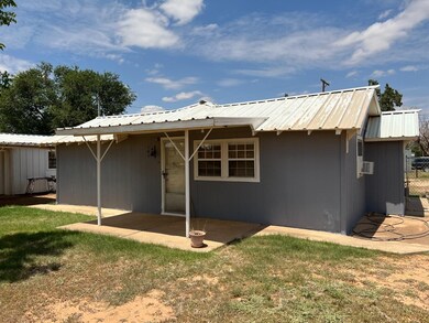 107 Ellwood St, Ropesville, TX 79358 - photo 2