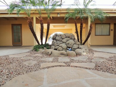 Entry fountain