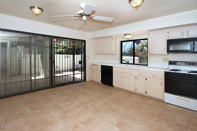 Chorro Circle Kitchen