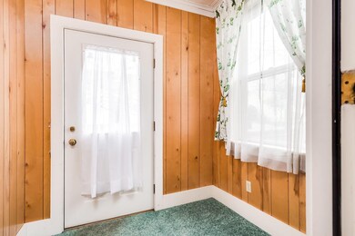 294 Thornton St, Portsmouth, NH 03801 - photo 5