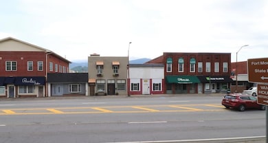 114 N 3rd Ave, Chatsworth, GA 30705 - photo 2