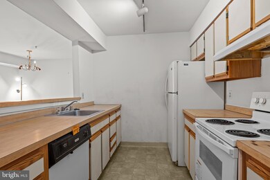 1414 Governor House Cir unit 164, Wilmington, DE 19809 - photo 7