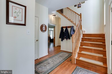8508 Wispy Branch Ct, Laurel, MD 20723 - photo 5