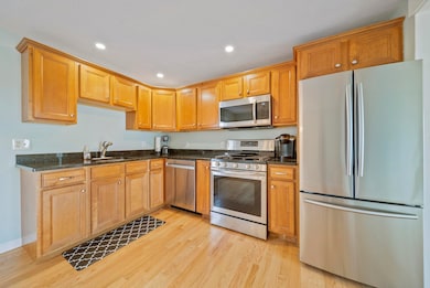 89 Ashworth Ave unit 7, Hampton, NH 03842 - photo 4