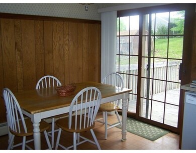 2 Wayne Ct, Holyoke, MA 01040 - photo 6