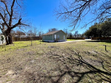 4513 Lone Oak Rd, Houston, TX 77093 - photo 3