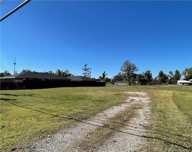 5204 Big Lake Rd, Lake Charles, LA 70605 - photo 4