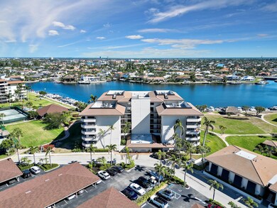 1-web-or-mls-601 Seaview Ct 403-01
