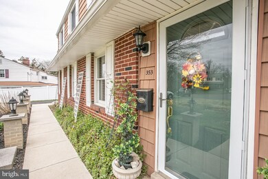 353 Miles Rd, Lafayette Hill, PA 19444 - photo 5