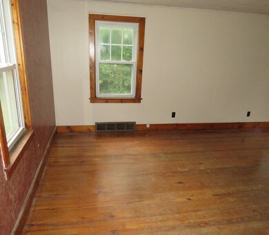 341 S Main St, Orange, MA 01364 - photo 5