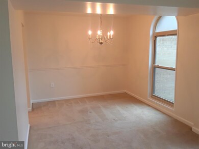 30 Canterbury Square unit 301, Alexandria, VA 22304 - photo 4