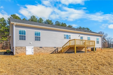 6782 Siloam Rd, Siloam, NC 27047 - photo 7