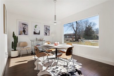 910 NW 8th St, Bentonville, AR 72712 - photo 5