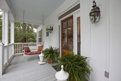 loder 237 2fporch jen_0687