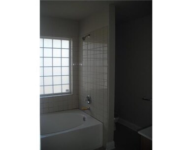 Master Bath/Spa.