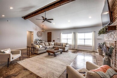 2008 Lyla Ct, Springtown, TX 76082 - photo 7