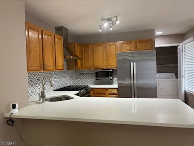 36 Parkside Ct, Wayne, NJ 07470 - photo 4