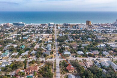 220RiverviewBlvdDaytonaBeach-6