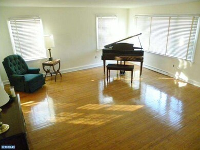 110 Governors Dr, Wallingford, PA 19086 - photo 7