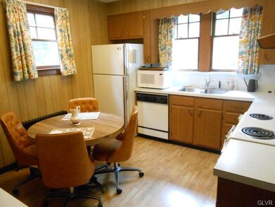 876 Cattell St, Easton, PA 18042 - photo 6