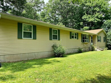 112 Green Chapel Ln, Cresco, PA 18326 - photo 2