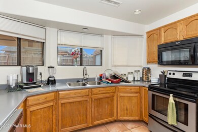 006_Kitchen