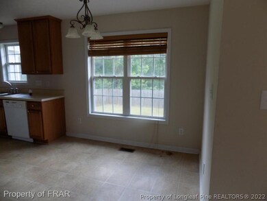 1614 Stonewood Dr, Fayetteville, NC 28306 - photo 3