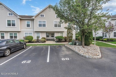 28 Forrest Ct, Tinton Falls, NJ 07753 - photo 2