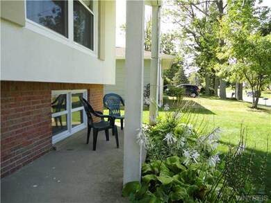 Exterior Front Front  Porch