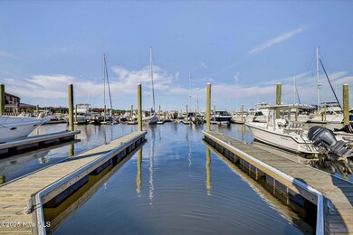 100 Spencer-Farlow Dr unit D-52, Carolina Beach, NC 28428 - photo 5