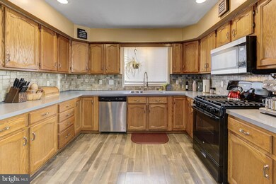 819 Maryland Ave, Woodbury, NJ 08096 - photo 5