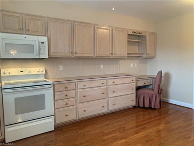 Built-in Desk