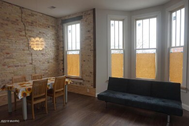 319 center apt 5