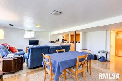 1740 Monterey Ct, Bettendorf, IA 52722 - photo 4