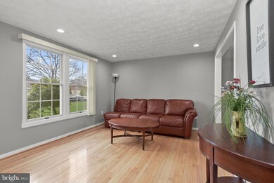 16 Class Ct, Parkville, MD 21234 - photo 3