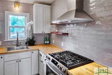 328 Price St, Savannah, GA 31401 - photo 6