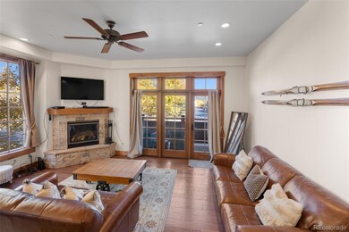 End unit with light pouring in