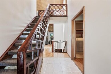 Entry / Upstairs to Loft
