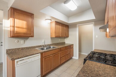 10108 Garwood Ct, El Paso, TX 79925 - photo 6
