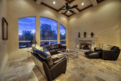 005_Living Room