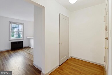 2219 Washington Ave unit W-202, Silver Spring, MD 20910 - photo 4