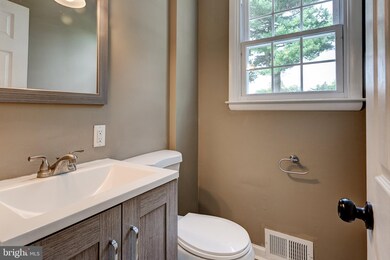 109 Ashbrook Rd, Cherry Hill, NJ 08034 - photo 6