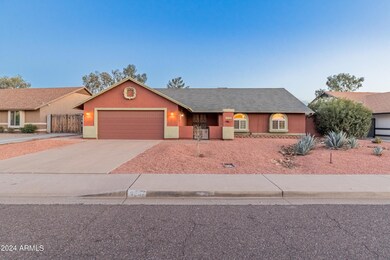 3237 W Campo Bello Dr, Phoenix, AZ 85053 - photo 2