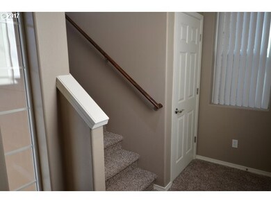 805 SW Morgan Way, Troutdale, OR 97060 - photo 4