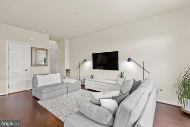 25230 Orchard View Terrace, Chantilly, VA 20152 - photo 3