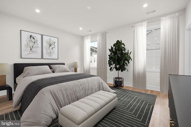 42121 Picasso Square, Brambleton, VA 20148 - photo 4